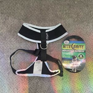 Four paws Nite Brite reflecting pet harness size Medium